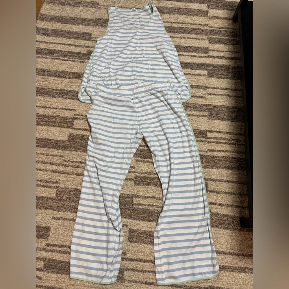 LAKE Pajama Set